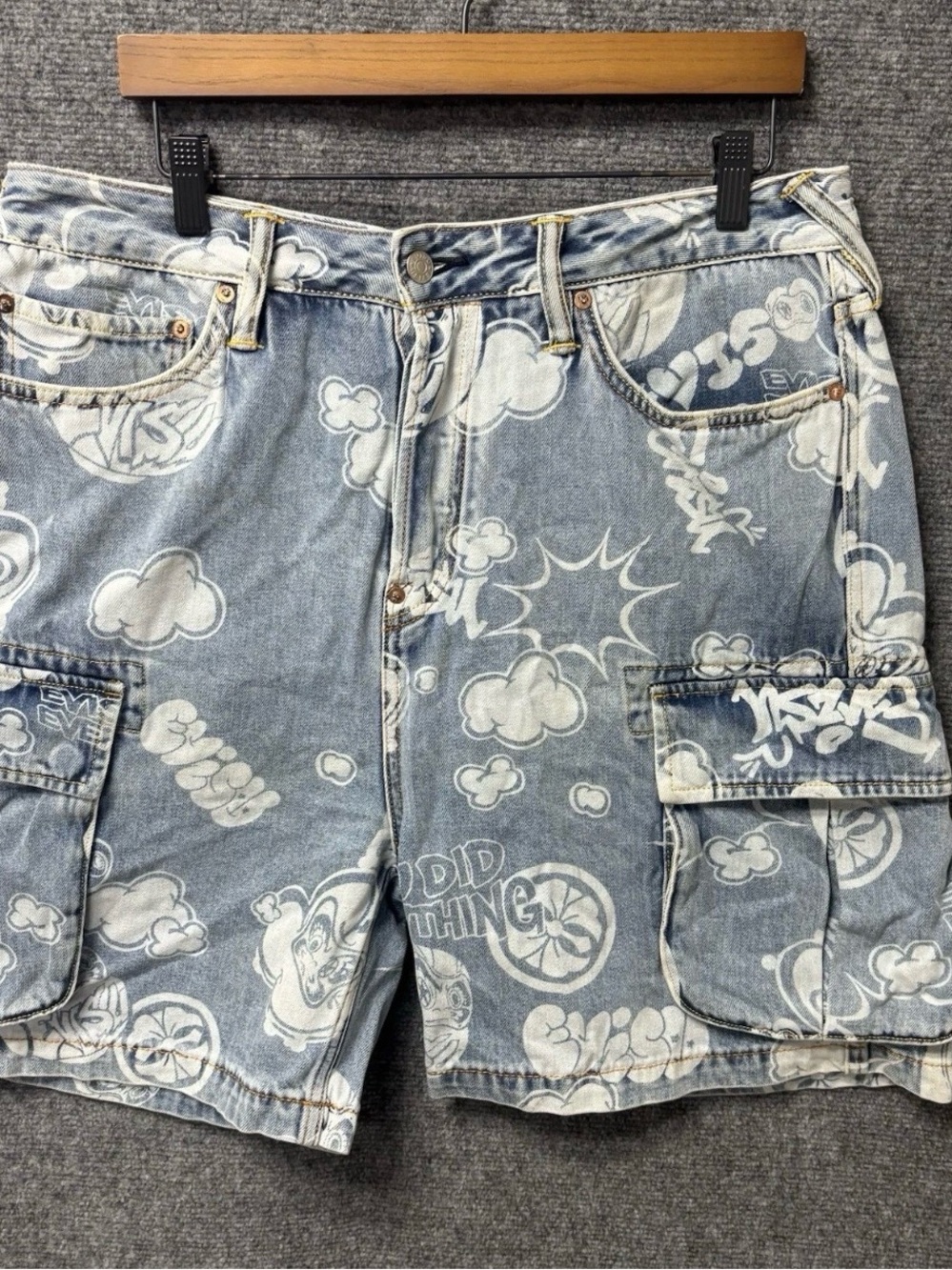 EVISU - Printed Denim Cargo Shorts Size 34
